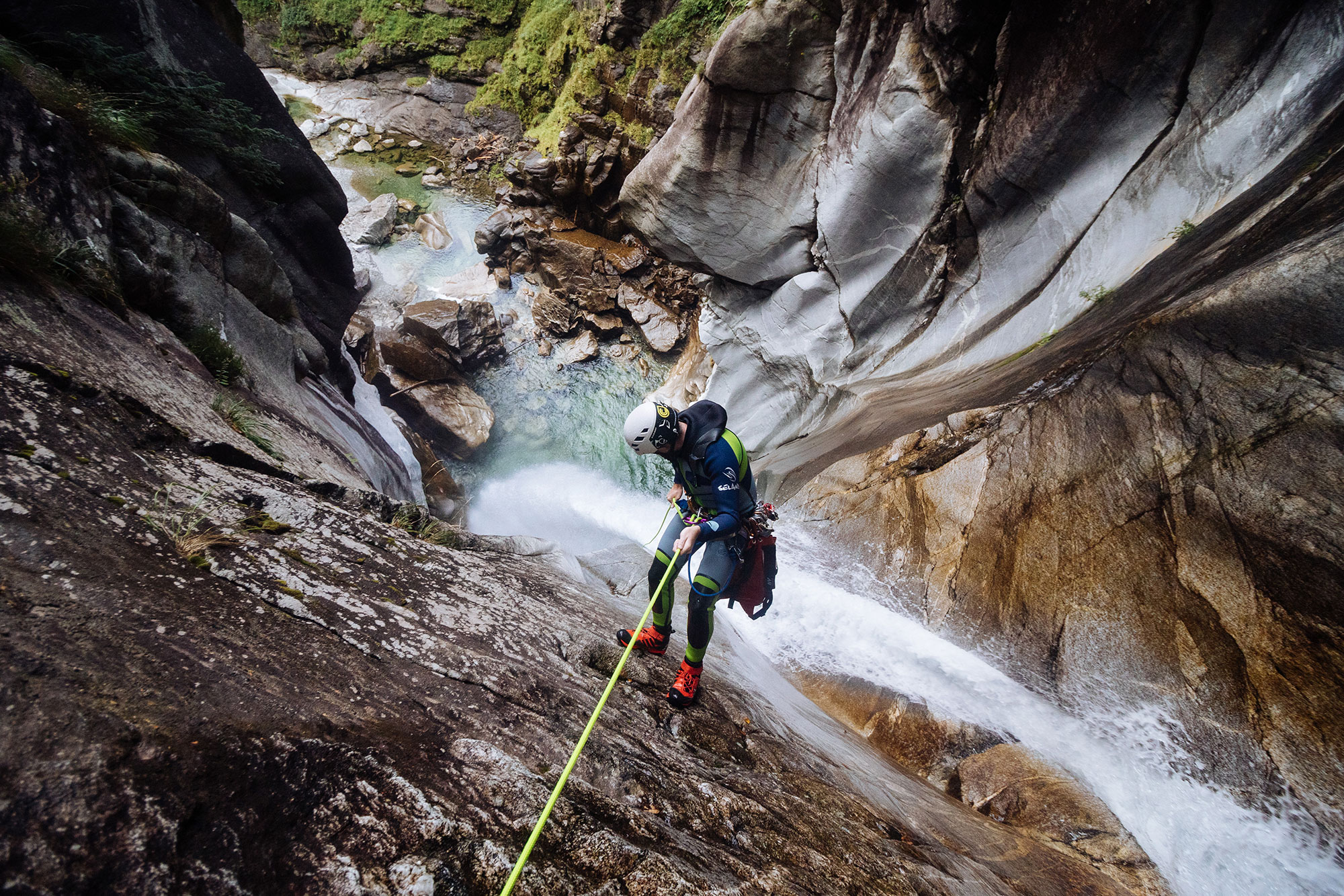 Curso Canyoning Alto Nível - Loja Spelaion - Representante oficial